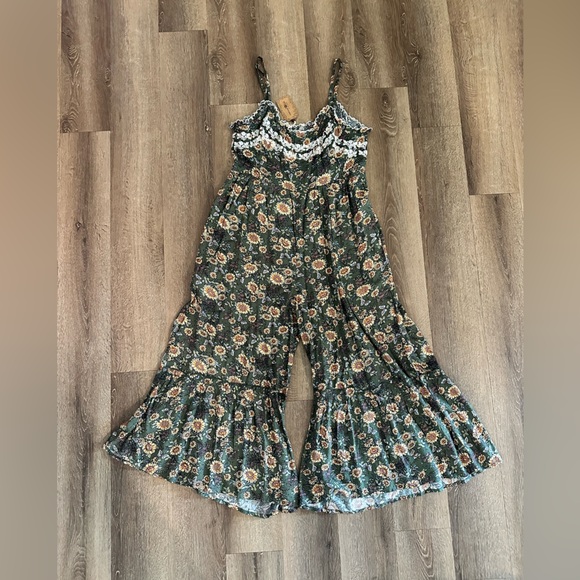 Natural Life Green Floral Jumpsuit - Picture 2 of 9